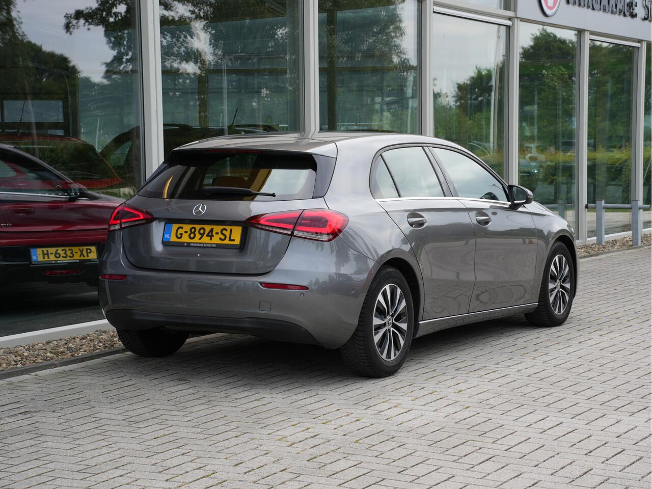 Mercedes-Benz A-KLASSE 180 Business Solution Automaat | Navigatie | Android/Apple Carplay