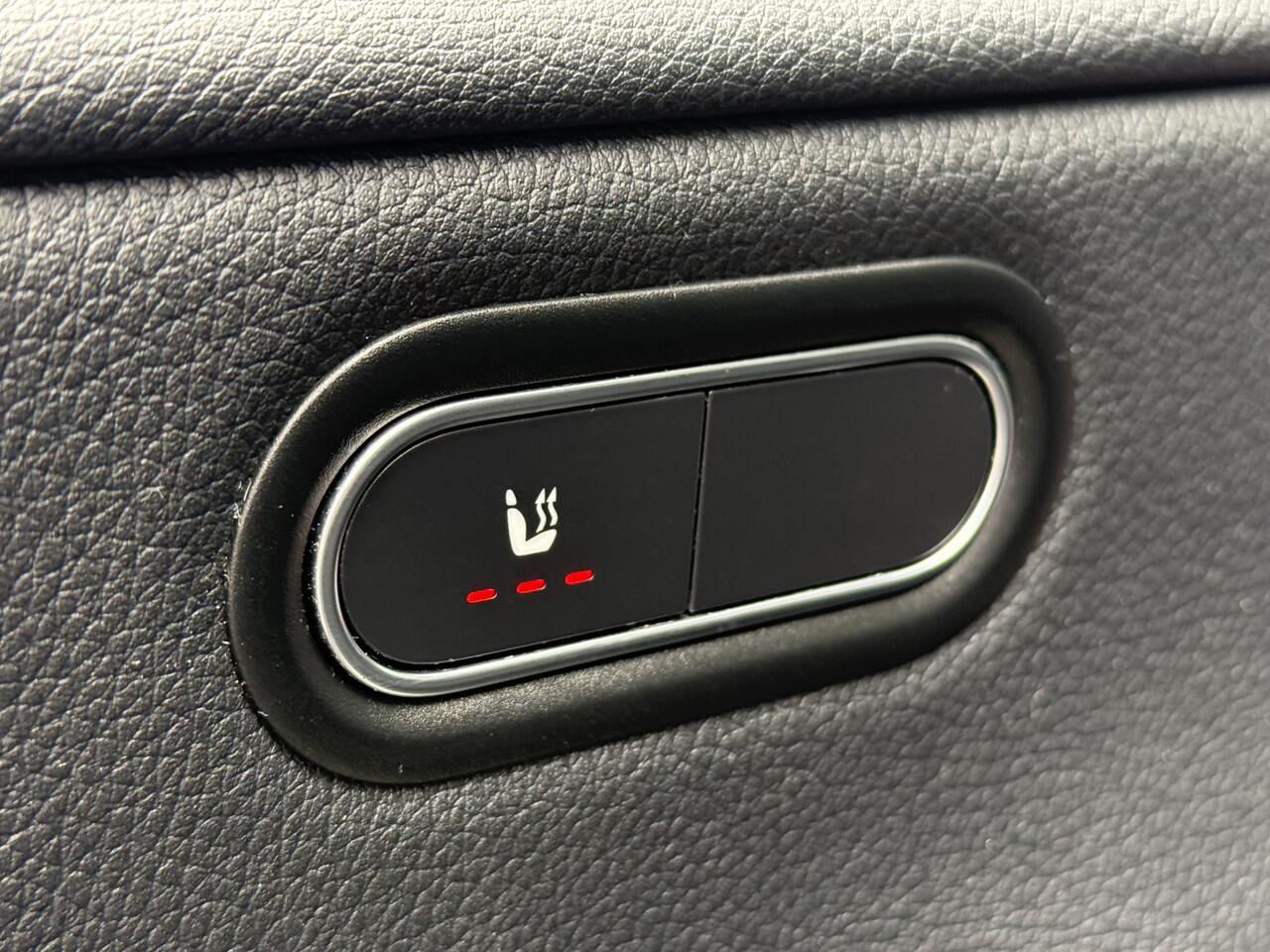 Mercedes-Benz A-KLASSE BWJ 2020 180 136 PK Business Solution AUTOMAAT | TREKHAAK | STOELVERW. | FULL LED | CAMERA | CARPLAY + ANDROID | NAVI | CLIMA | CRUISE | LMV | PDC