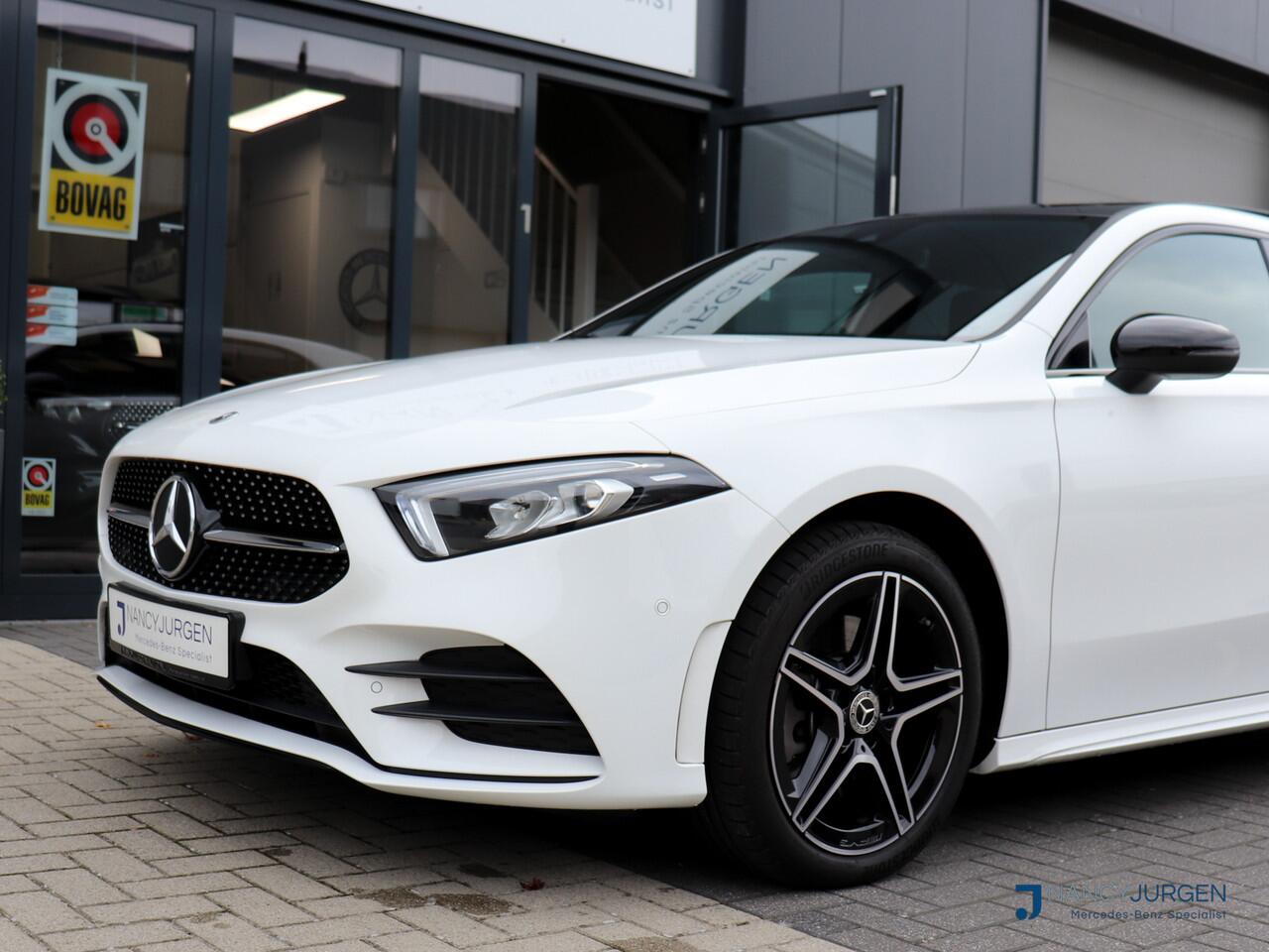 Mercedes-Benz A-KLASSE 250 e AMG| 8G Aut | MBUX High End | Night Pakket | Panoramadak | Apple Car Play/Android Auto | Ambiente Light | Sound System | Parkeer Paket | Model 2023