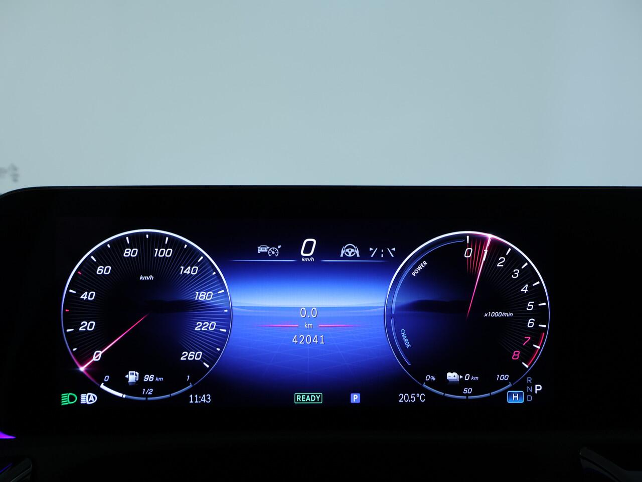 Mercedes-Benz A-KLASSE 250 e AMG Plug-In Hybride | Panorama Schuif/Kanteldak | Sfeerverlichting | Distronic | Burmester® | Multibeam Koplampen | Multi-spaaks LM velgen | Premium Pack Inclusief 24 maanden MB Certified garantie voor Europa.