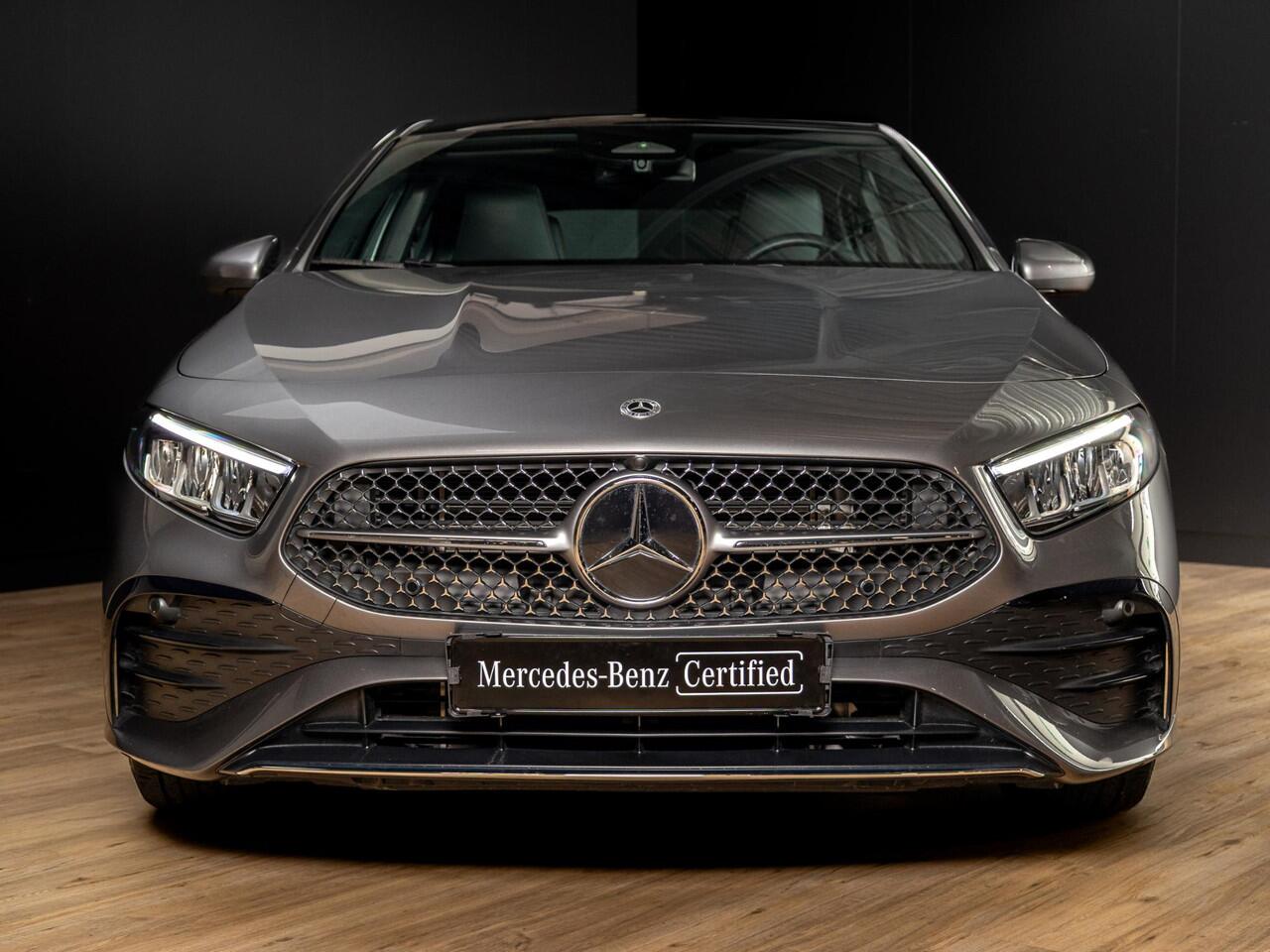 Mercedes-Benz A-KLASSE Hatchback 250 e AMG Line Panorama dak