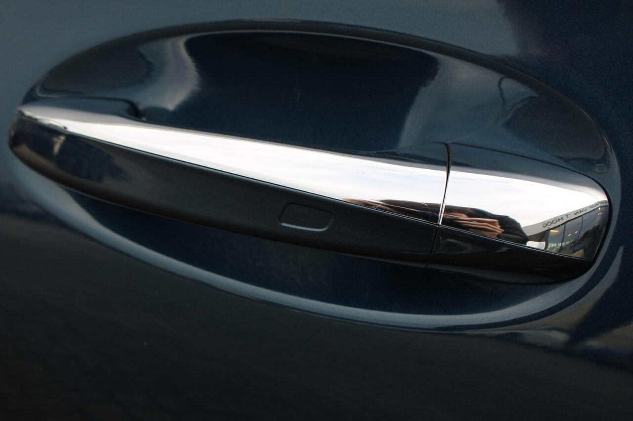 Mercedes-Benz A-KLASSE 220 AUT7 AMG LINE NIGHT PAKKET SFEER CARPLAY KEY-LESS NL AUTO