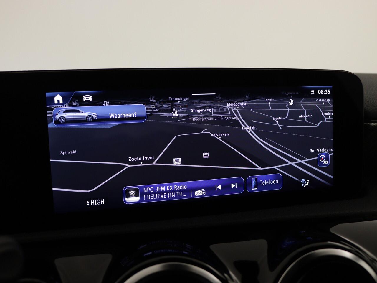 Mercedes-Benz A-KLASSE 250 e Business Line | Distronic | Dodehoekassistent | Donkergetint glas achter | Verwarmde stoelen vooraan | Zitcomfortpakket | Achteruitrijcamera | Inclusief 24 maanden MB Certified garantie voor Europa.