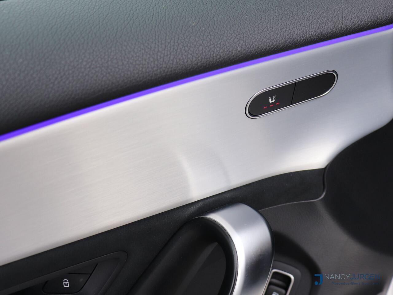 Mercedes-Benz A-KLASSE 250 e AMG| 8G Aut | MBUX High End | Night Pakket | Panoramadak | Apple Car Play/Android Auto | Ambiente Light | Sound System | Parkeer Paket | Model 2023