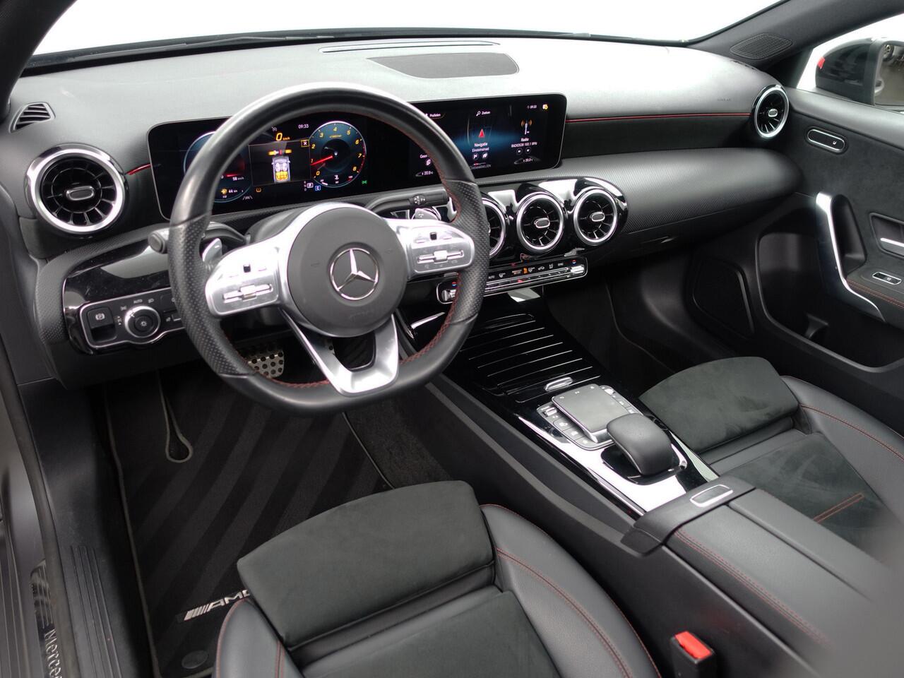 Mercedes-Benz A-KLASSE AMG Street Style Edition Aut- Panoramadak, Aero Package, Xenon Led, Alcantara Sport Interieur