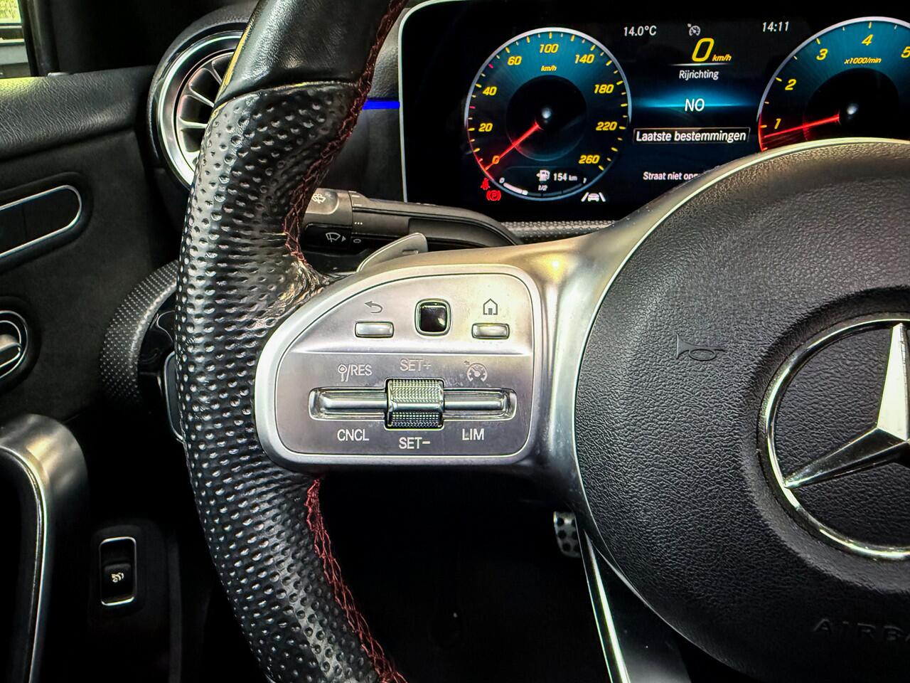 Mercedes-Benz A-KLASSE A200 AMG Limousine | Memory|Night-pakket|Keyless|Multibeam