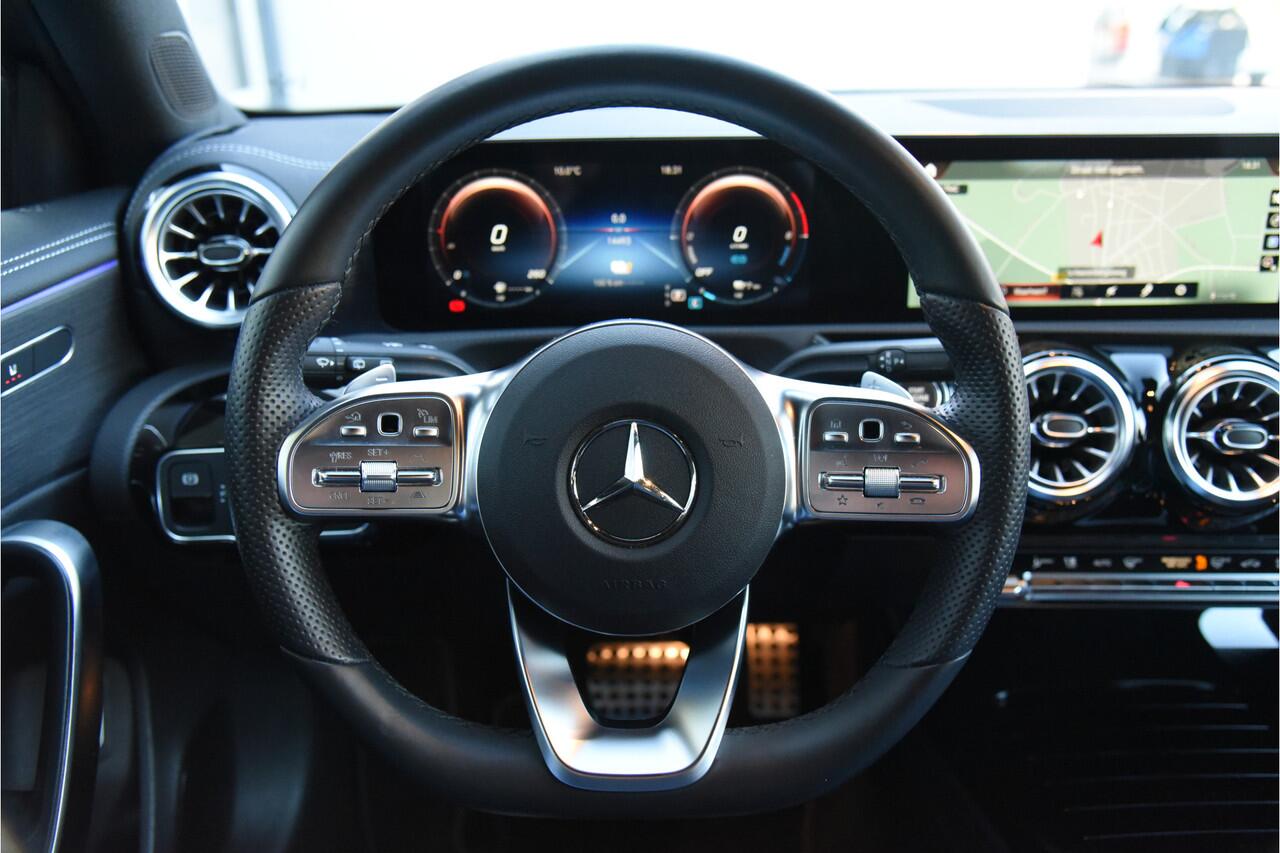 Mercedes-Benz A-KLASSE 250e AMG Line