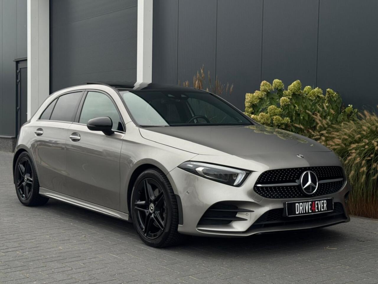 Mercedes-Benz A-KLASSE 220 AMG M2020 PANO NAVI CAMERA PDC SPORTVELGEN