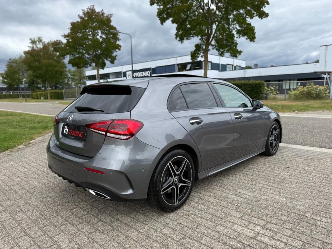 Mercedes-Benz A-KLASSE AMG Pano Sfeerverl Night Pakket