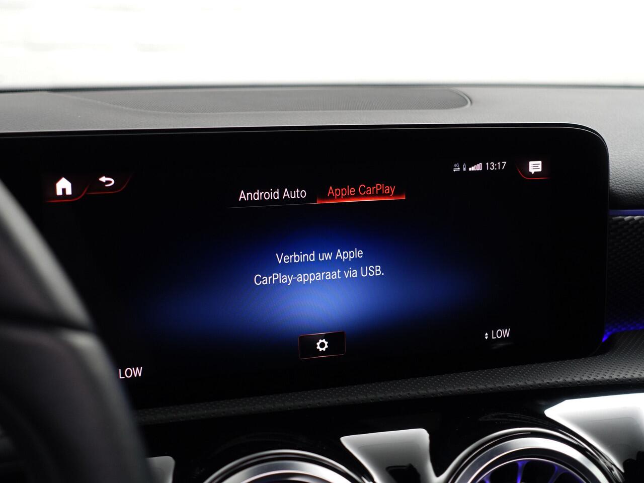 Mercedes-Benz A-KLASSE 250 e AMG Prestige Plus Aut- Panoramadak, 2x Memory, Sfeerverlichting, Carplay, Android Auto, Zitcomfort