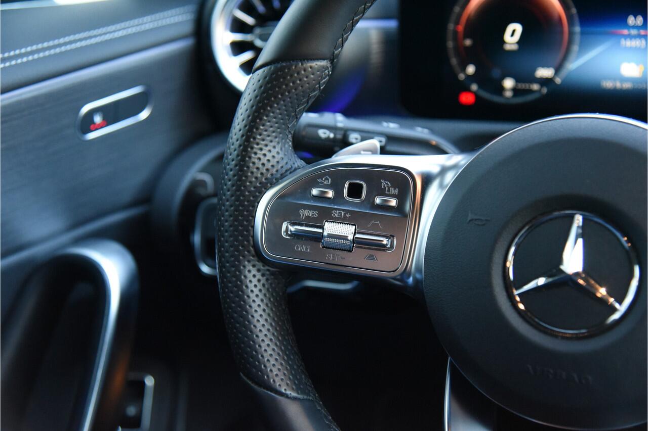 Mercedes-Benz A-KLASSE 250e AMG Line