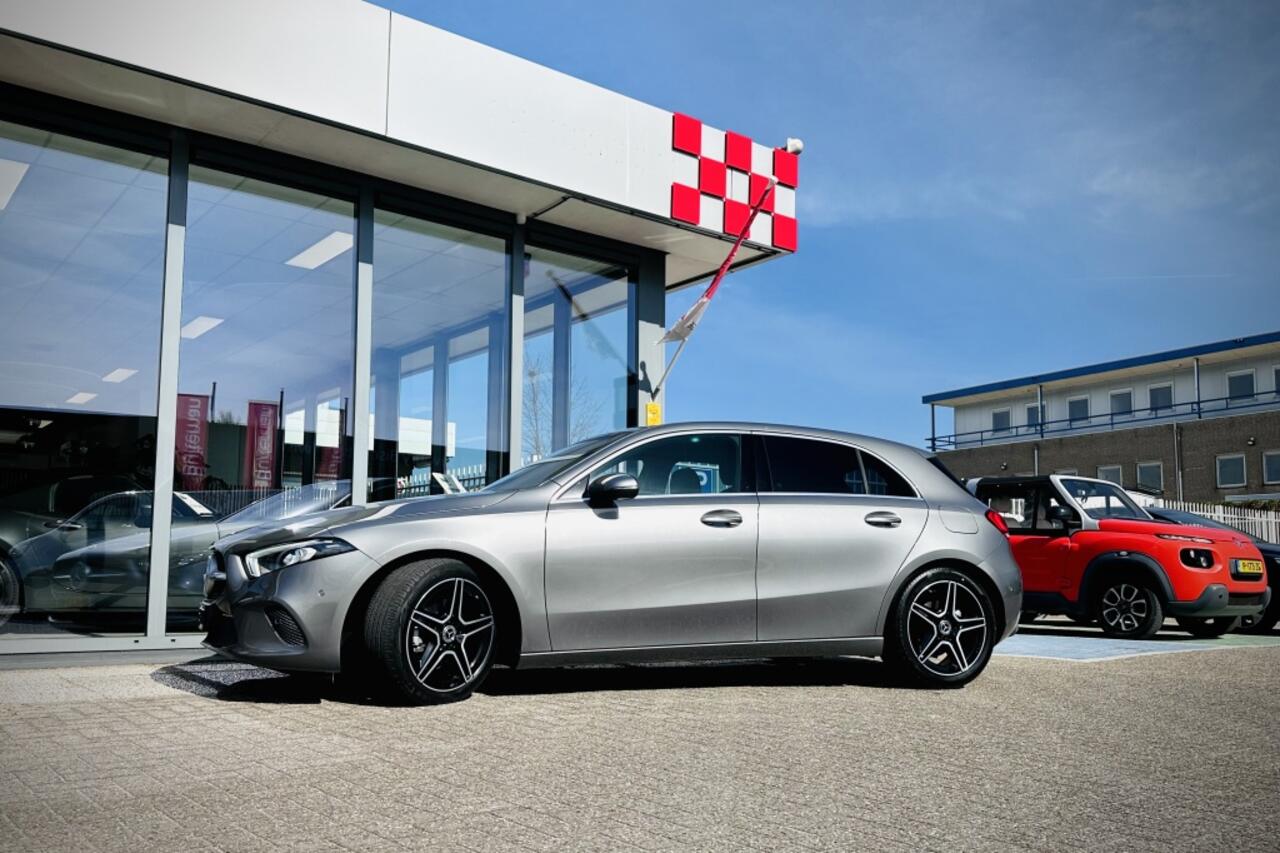 Mercedes-Benz A-KLASSE 180 AUT | *13091 km!* Advantage | Widescreen MBUX | Stoelverwarm