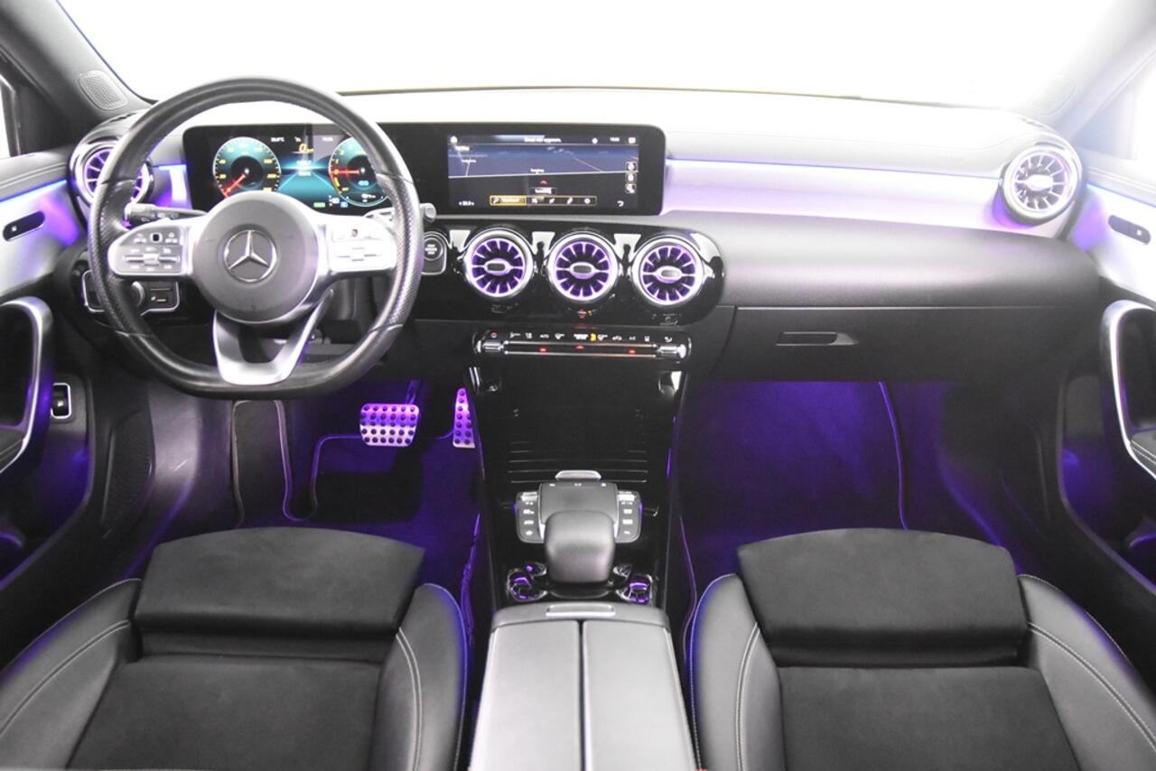 Mercedes-Benz A-KLASSE 250 e AMG-Line Night *2x AMG*Ambiente*