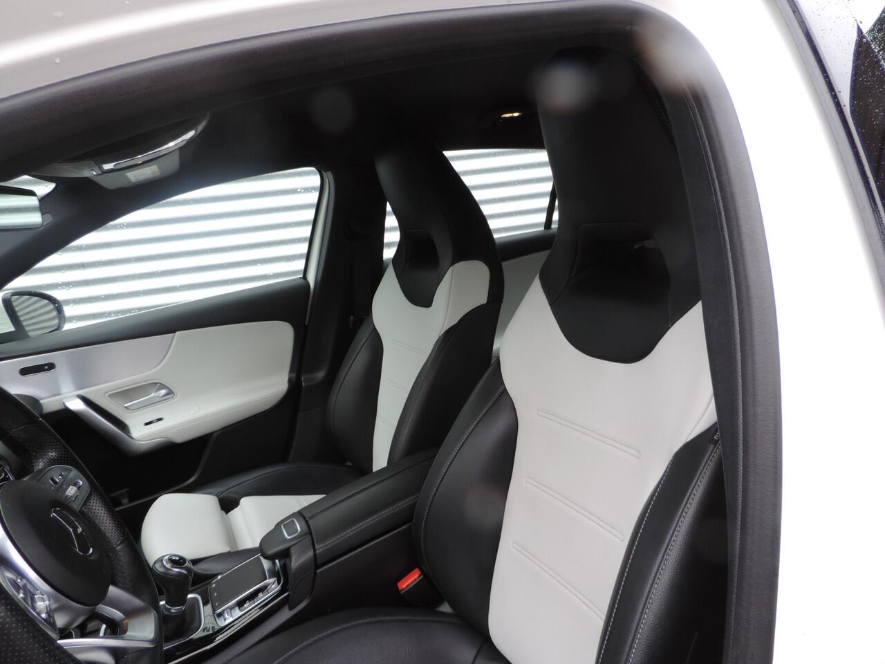 Mercedes-Benz A-KLASSE 180 Business Solution AMG Upgrade auto is nieuw zeer mooi