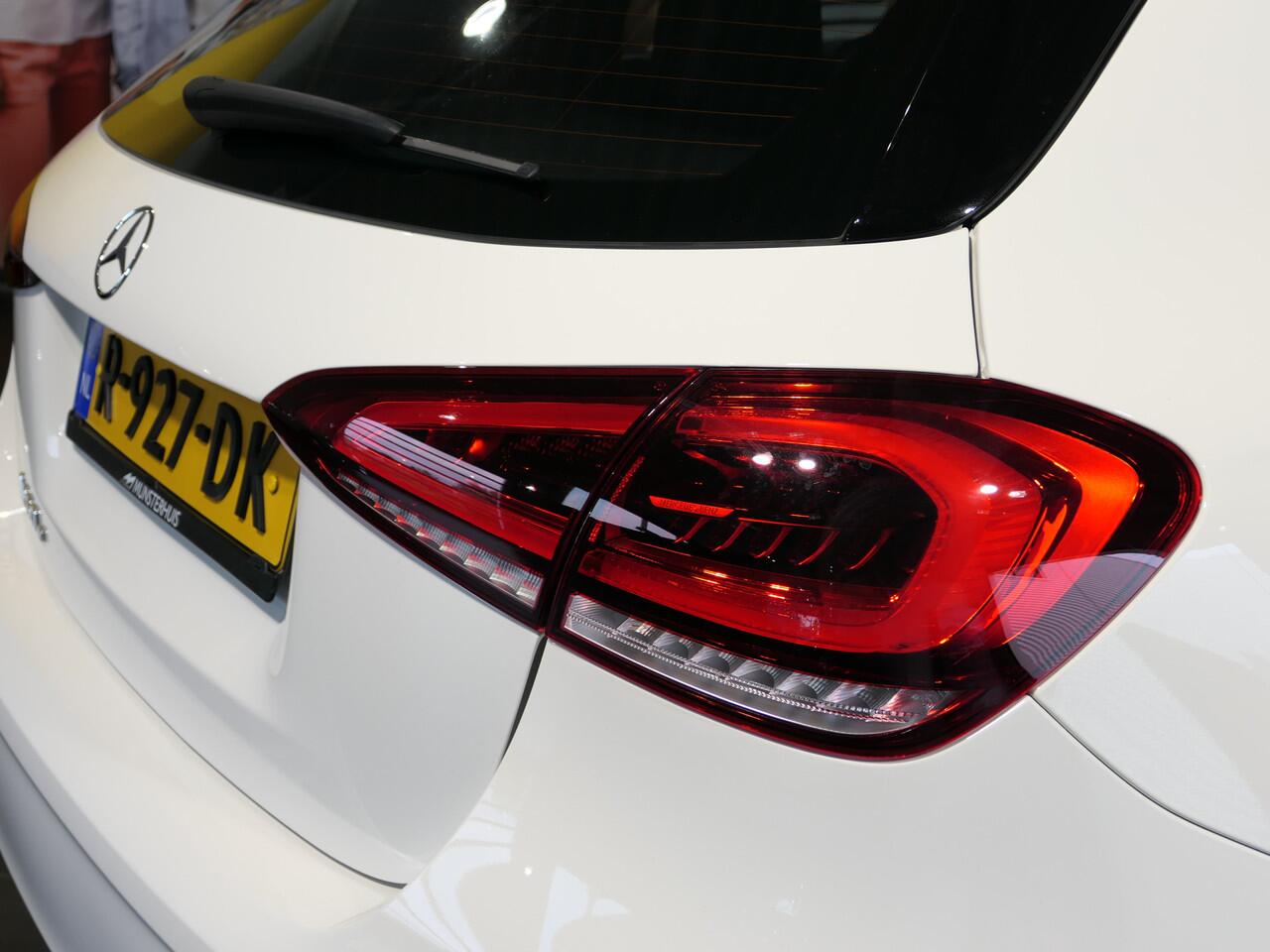 Mercedes-Benz A-KLASSE 250 e AMG Line - Occasion Lease vanaf ¤579 p/m - Camera - DAB - bluetooth - cruise