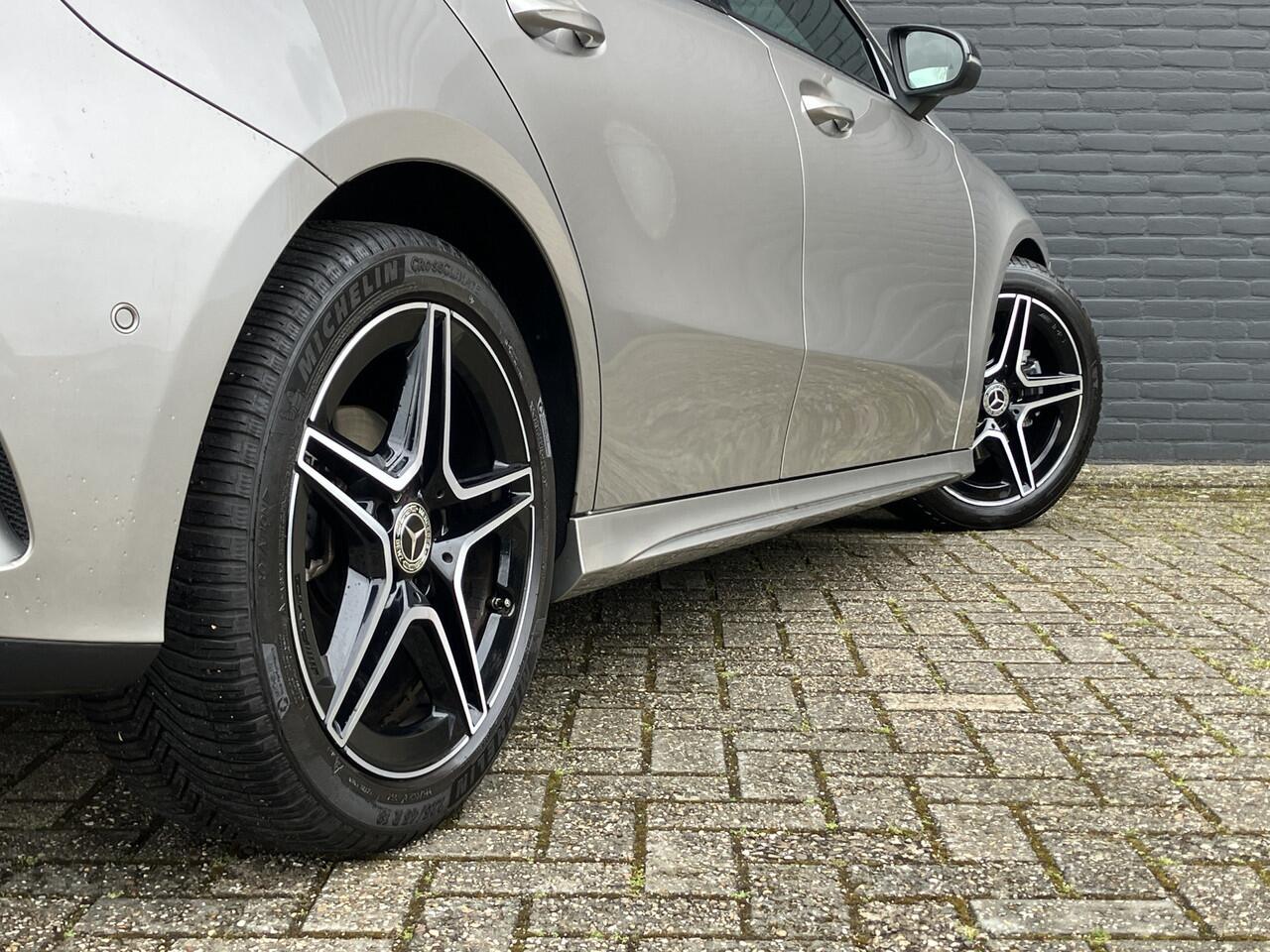 Mercedes-Benz A-KLASSE 180 Business Solution AMG AUT. | 1e eigenaar | dealer onderhouden | sfeerverlichting | navigatie | NL auto