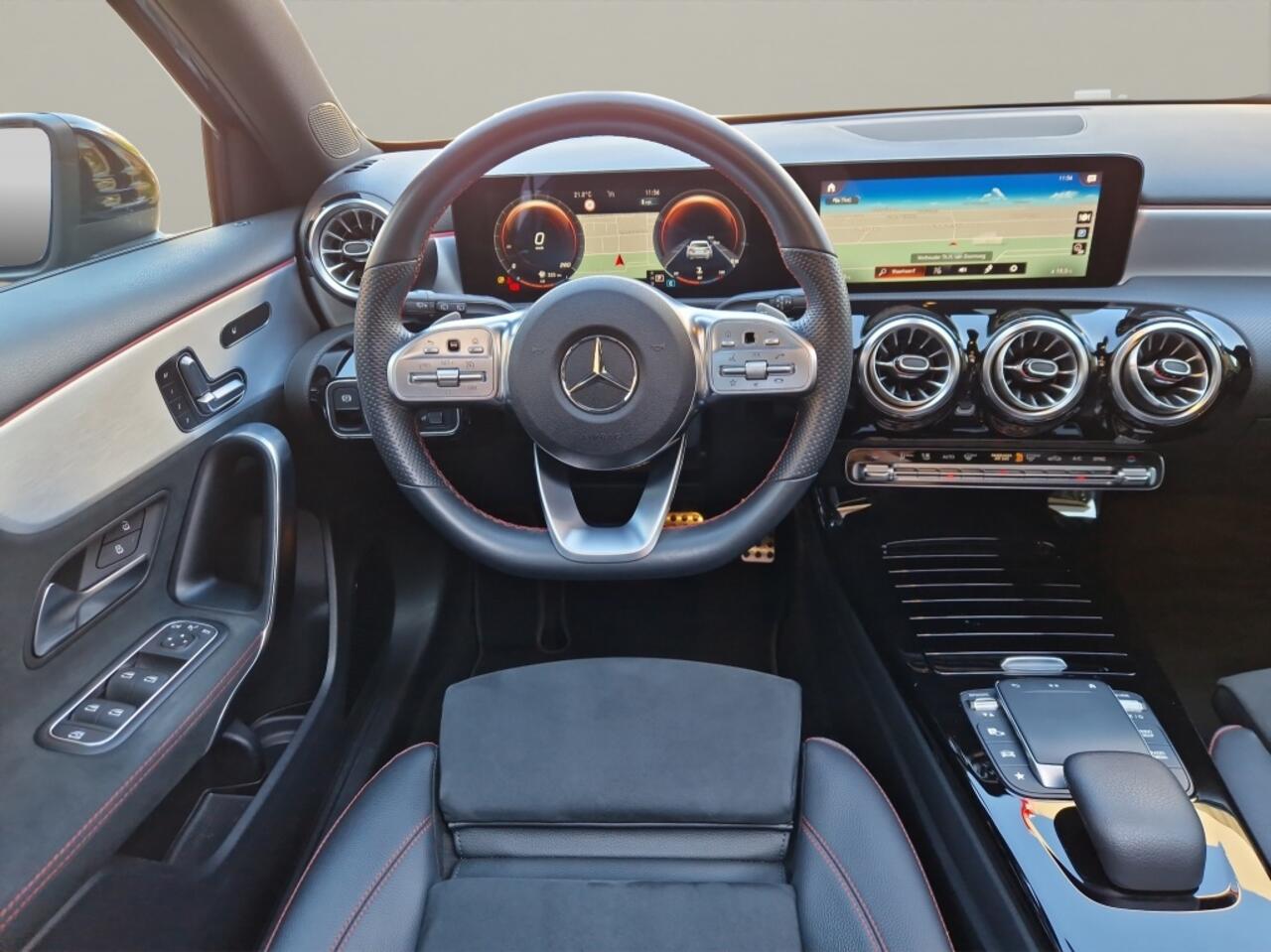 Mercedes-Benz A-KLASSE 180 Business Solution AMG Panodak - Sfeer Verlichting - LED