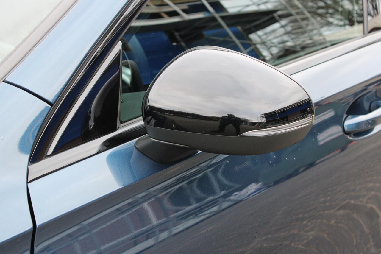 Mercedes-Benz A-KLASSE 180 Business Solution AMG Night Edition - Sfeerverlichting - Achteruitrij camera Hooglans shadowline delen - Keurig nette auto