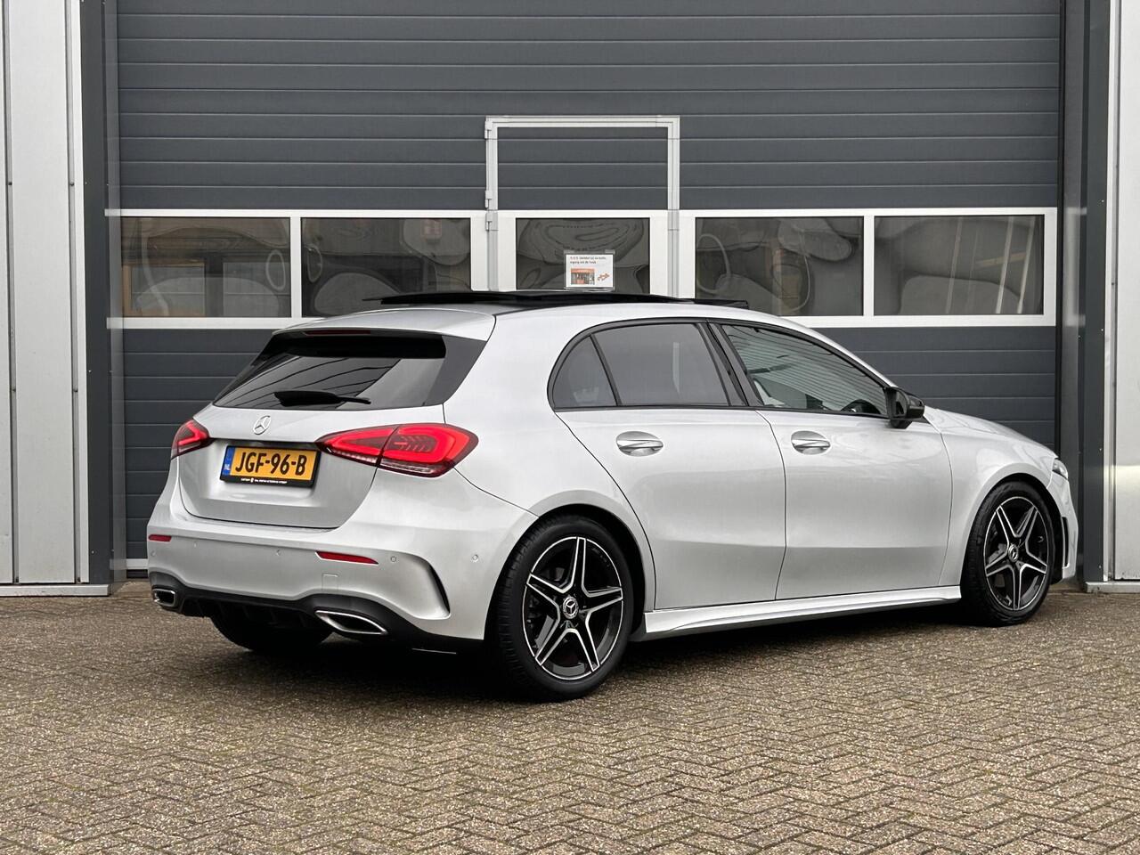 Mercedes-Benz A-KLASSE 180 Business Solution AMG | Pano | Sfeer | Stoel met geheugen | Camera |