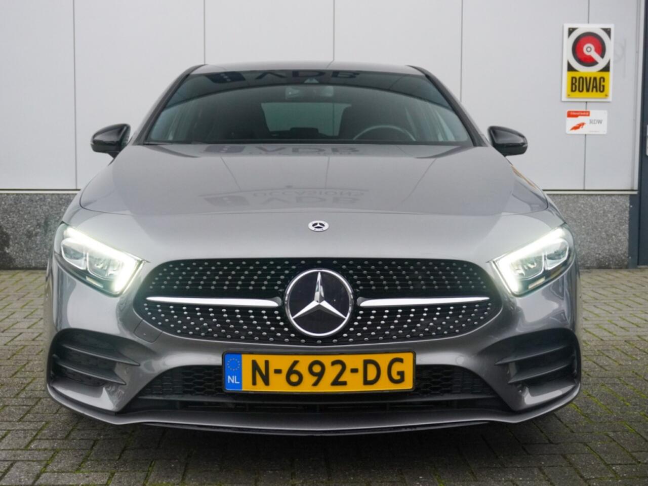 Mercedes-Benz A-KLASSE 180 Bns-Solution AMG Widescreen | Sfeerverlichting | Camera | Le