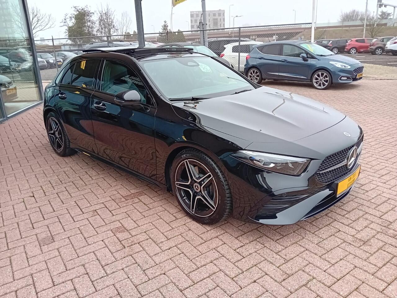 Mercedes-Benz A-KLASSE 220 4MATIC** AMG Line **Automaat*PANORAMA*Head-up display*Memory*LED*Stoel verwarming*191 PK*Vol Opties ** BOVAG GARANTIE