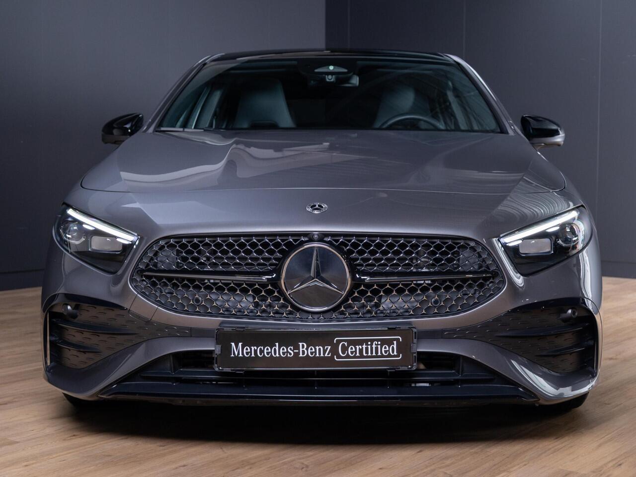 Mercedes-Benz A-KLASSE Hatchback 180 Star Edition AMG Limited Premium PLUS | Panorama dak