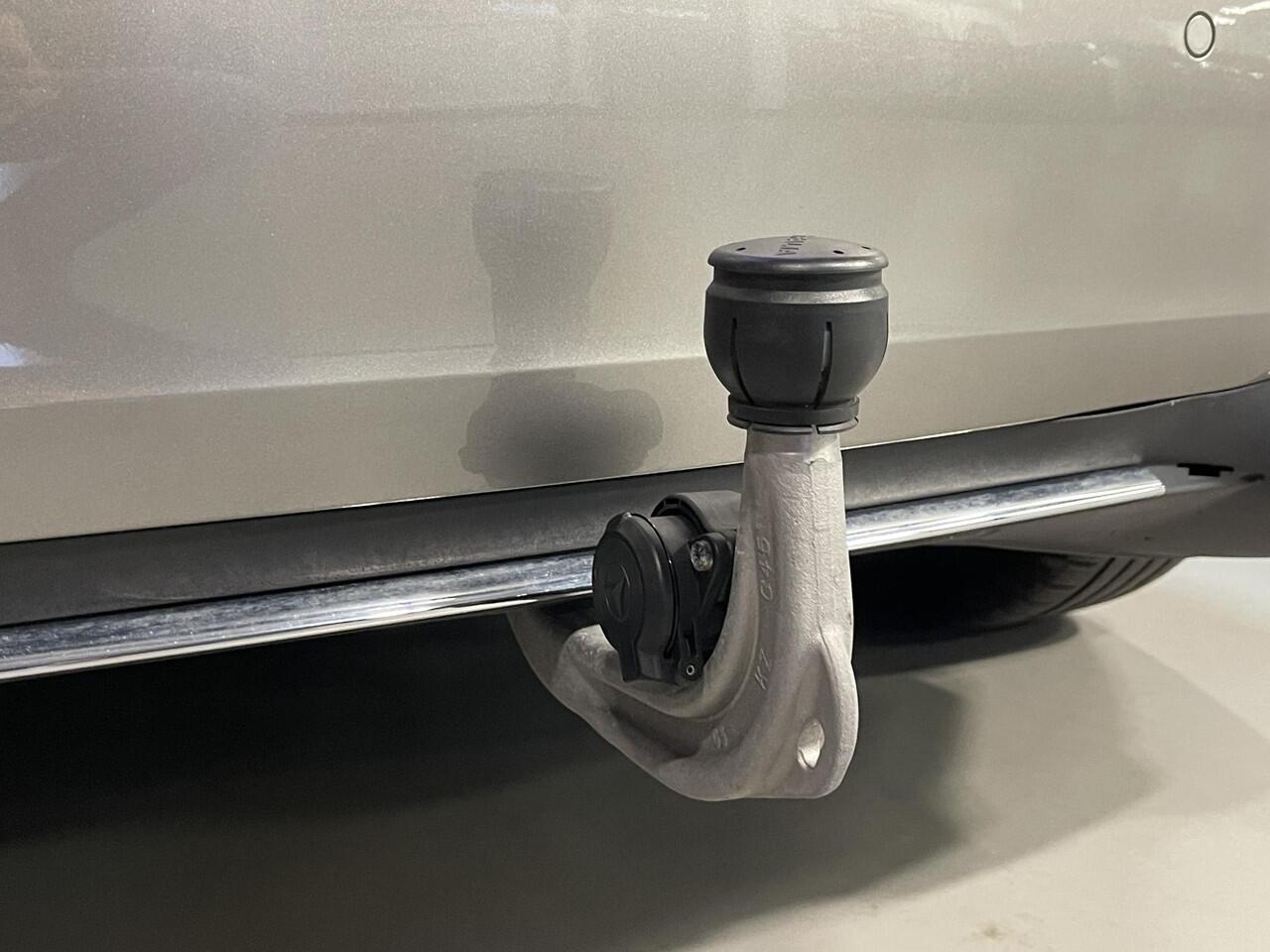 Mercedes-Benz A-KLASSE 180 Business Solution Luxury 17"/Panoramadak/Elektrische stoelen + memory/Keyless/Trekhaak/Stoelverwarming/Multibeam/Sfeerverlichting/Camera