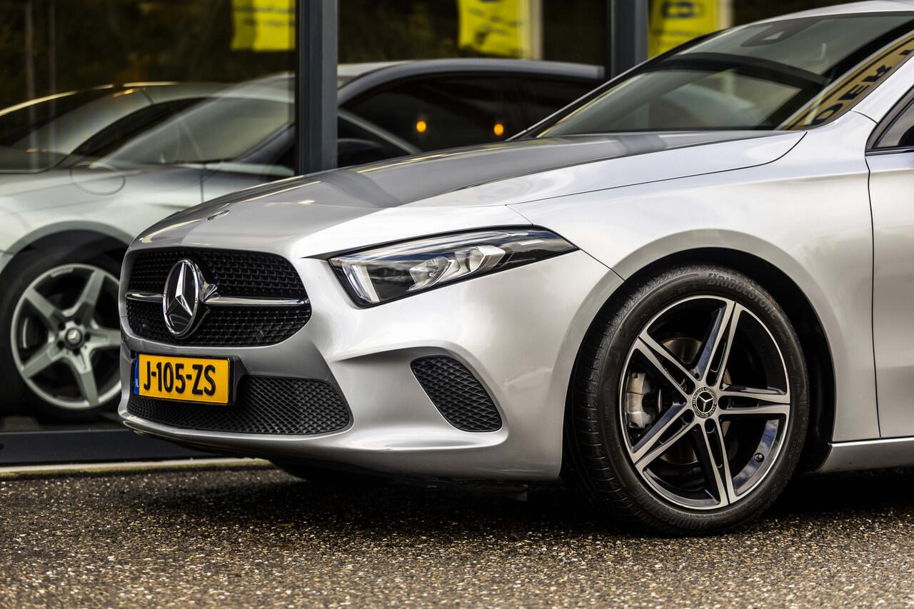 Mercedes-Benz A-KLASSE 180 Business Solution