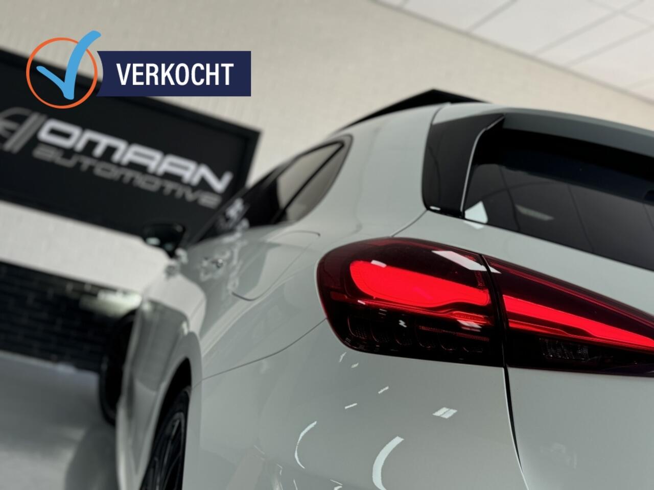 Mercedes-Benz A-KLASSE A 200 AMG Line Facelift 2023 PANO SFEER