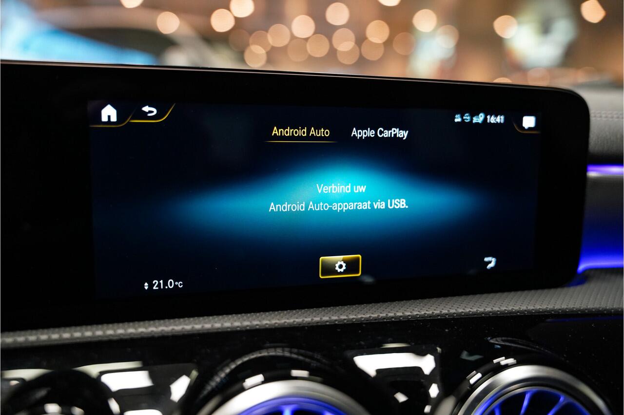 Mercedes-Benz A-KLASSE 250 e AMG|Panodak|Sfeerverlichting|Camera|Stoelverwarming