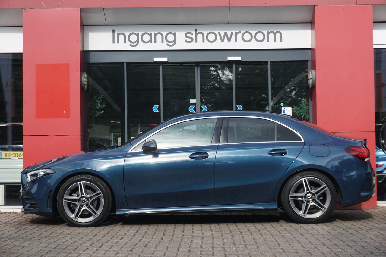 Mercedes-Benz A-KLASSE 180 Business Solution AMG | Automaat | WideScreen | Camera | Origineel NL |