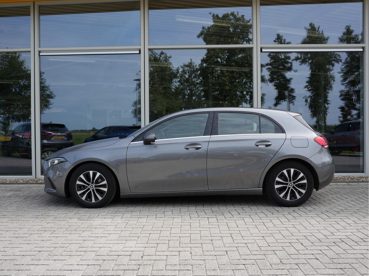 Mercedes-Benz A-KLASSE 180 Business Solution Automaat | Navigatie | Android/Apple Carplay