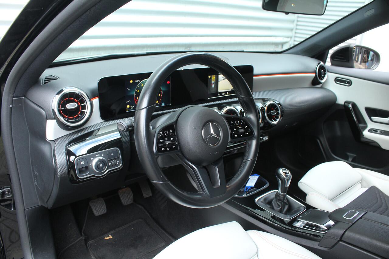 Mercedes-Benz A-KLASSE 160 109pk Advantage Widescreen Leder Clima Cruise Navi Camera LMV