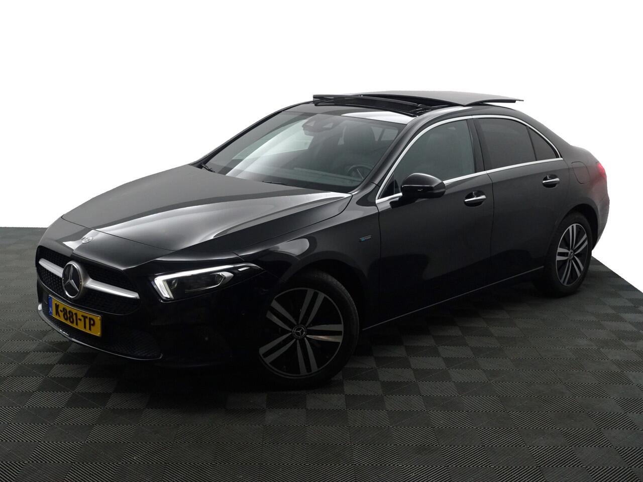 Mercedes-Benz A-KLASSE 250 e AMG Prestige Plus Aut- Panoramadak, 2x Memory, Sfeerverlichting, Carplay, Android Auto, Zitcomfort
