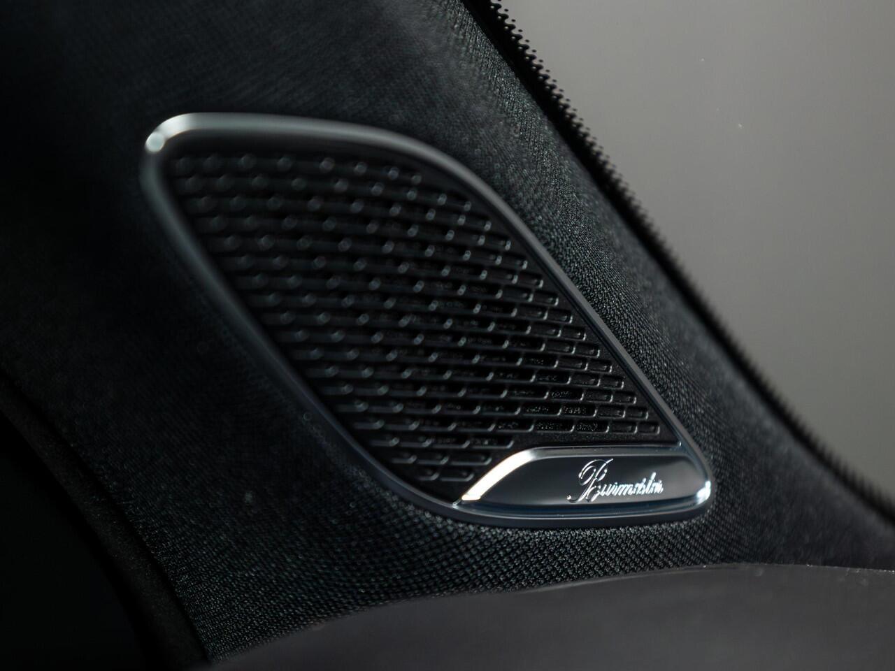 Mercedes-Benz A-KLASSE Limousine 180 Star Edition AMG Line PLUS Panorama dak