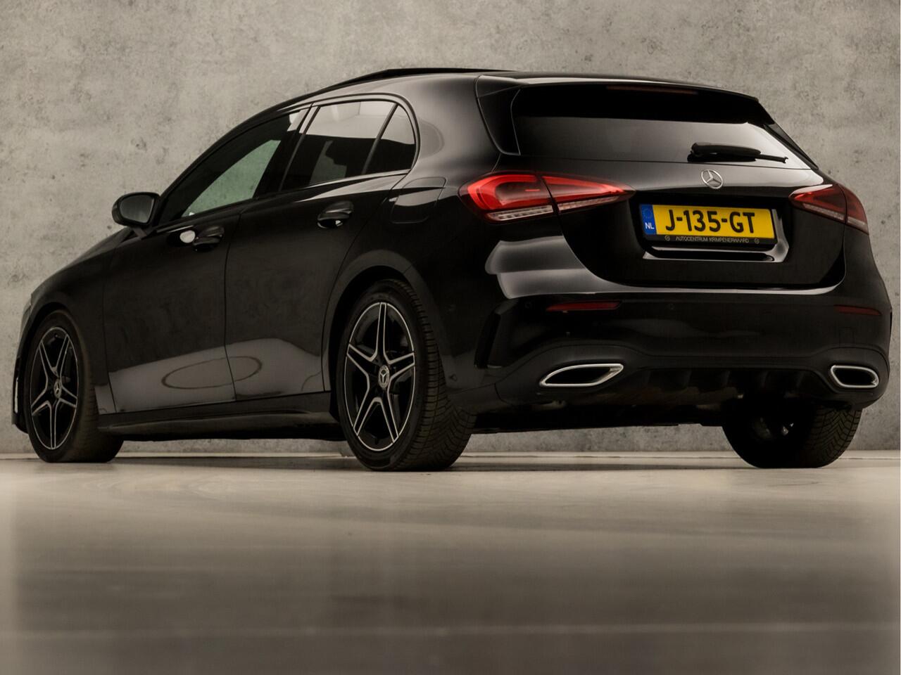 Mercedes-Benz A-KLASSE 220 AMG Sport 191Pk Automaat (SCHUIFDAK, SFEERVERLICHTING, APPLE CARPLAY, GROOT NAVI, LEDER/ALCANTARA, STOELVERWARMING, WIDESCREEN, CAMERA, NIEUWSTAAT)