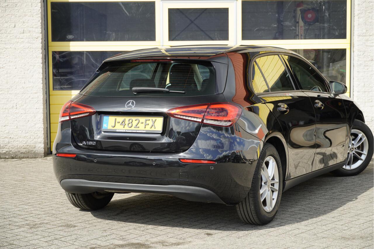 Mercedes-Benz A-KLASSE 180 Automaat! 5drs Business Solution BJ2020 Lmv 16" | Led | Pdc | Navi | Achteruitrijcamera | App-Connect | Virtual cockpit | Climate control | Cruise control | Verwarmde voorstoelen | Getint glas