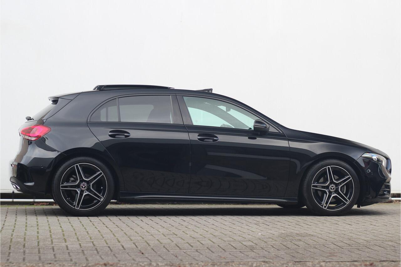 Mercedes-Benz A-KLASSE 180 Business Solution AMG | Pano | Carplay | Sfeer | Night