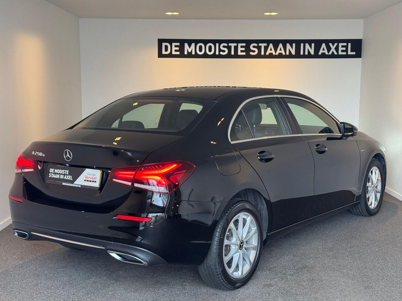 Mercedes-Benz A-KLASSE 250 e Business Solution Luxury Limited