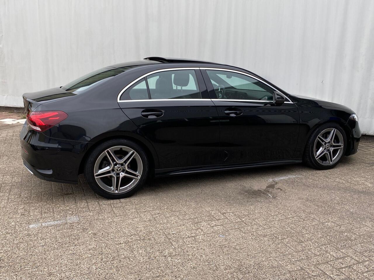 Mercedes-Benz A-KLASSE 180 Business Solution AMG / Panodak