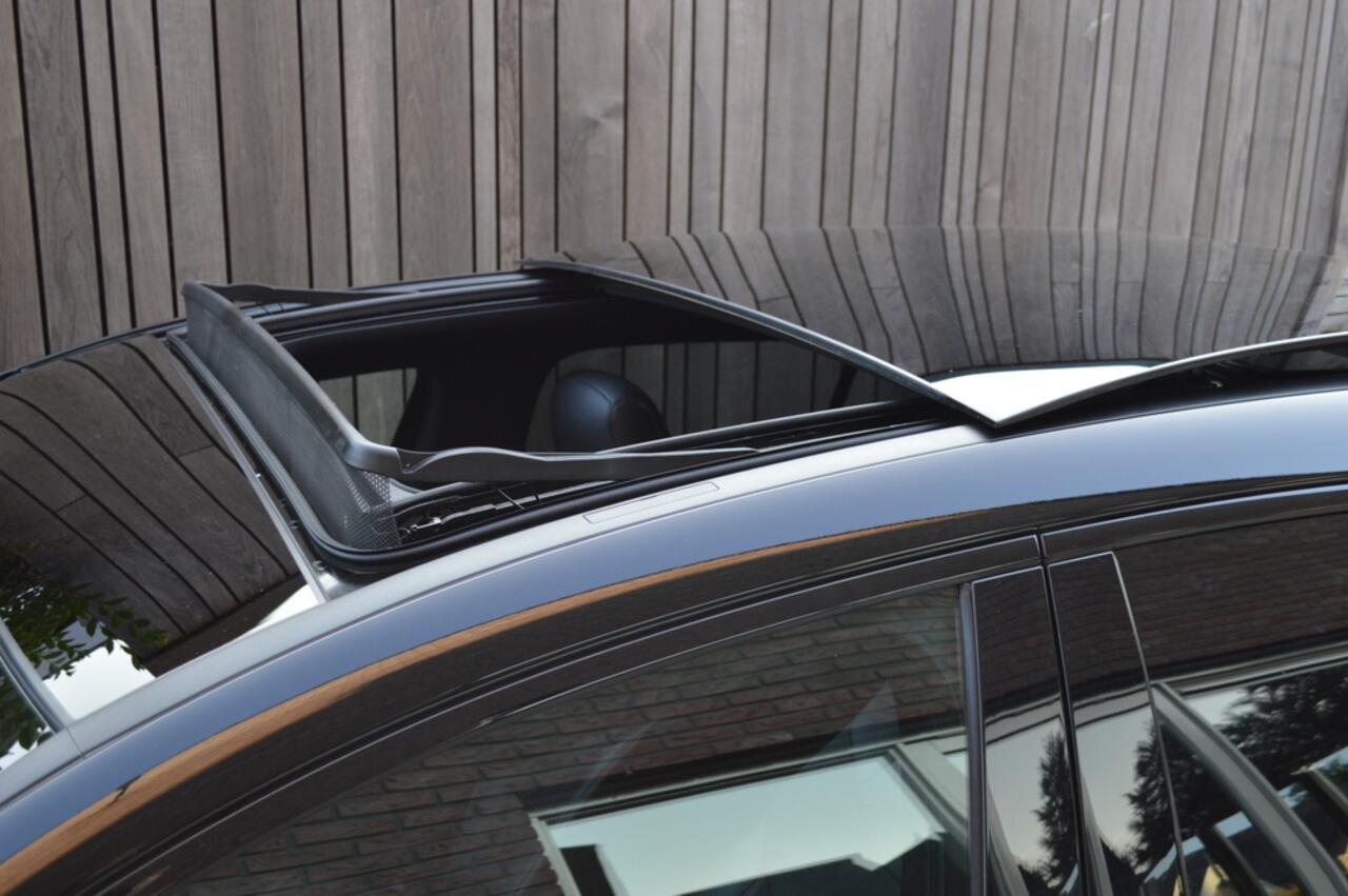 Mercedes-Benz A-KLASSE 250 e AMG Led Panorama Widescreen Sfeer Distronic Camera Trekh. Augmented Pdc