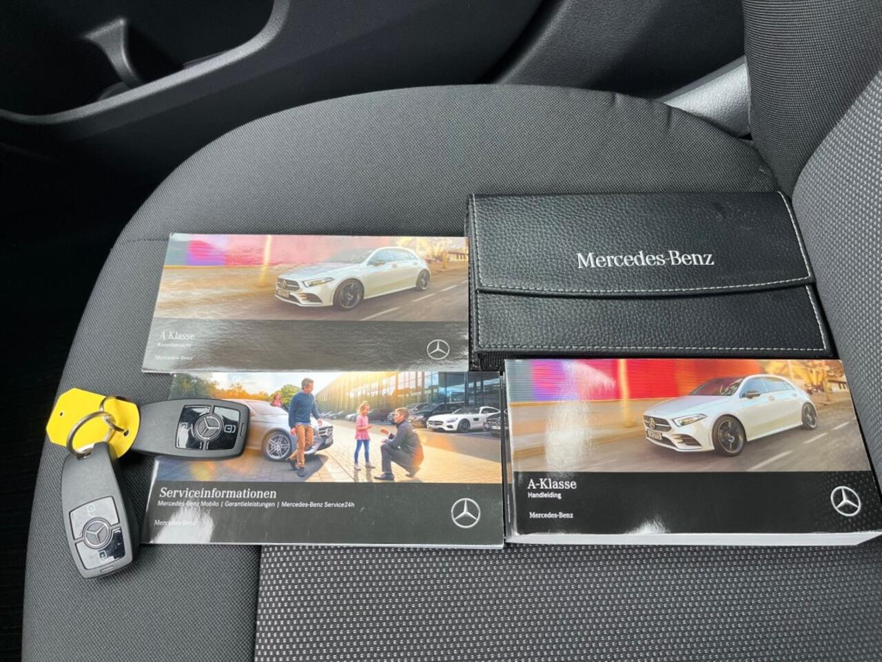 Mercedes-Benz A-KLASSE 180 SOLUTION LUXURY AUTOMAAT / NAVI / CRUISE CTR. / CAMERA