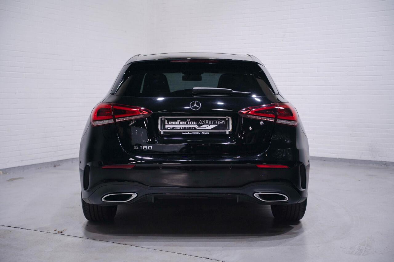 Mercedes-Benz A-KLASSE 180 Business Solution AMG Navi Camera PDC v+a Sfeerverlichting Led koplampen NAP Wegklapbare trekhaak