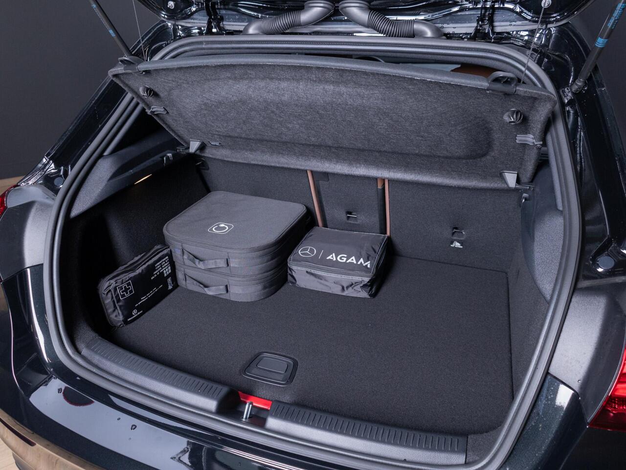 Mercedes-Benz A-KLASSE Hatchback 250 e Business Solution AMG Panorama dak