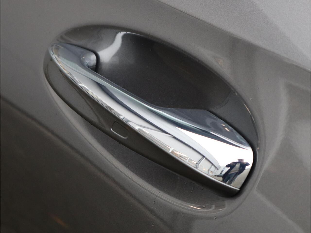 Mercedes-Benz A-KLASSE 180 Business Solution AMG