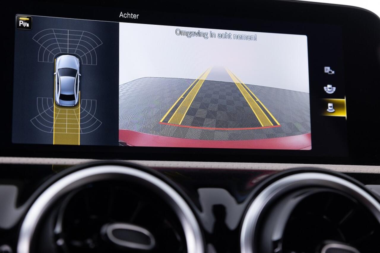 Mercedes-Benz A-KLASSE 250 e Limousine Luxury Line Automaat | LEDER | CARPLAY | PHEV |