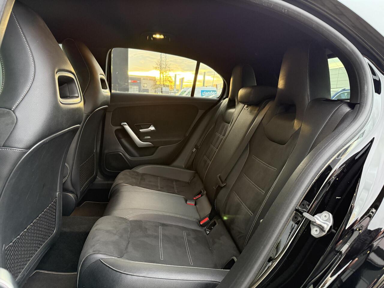 Mercedes-Benz A-KLASSE Hatchback 250 e Line AMG