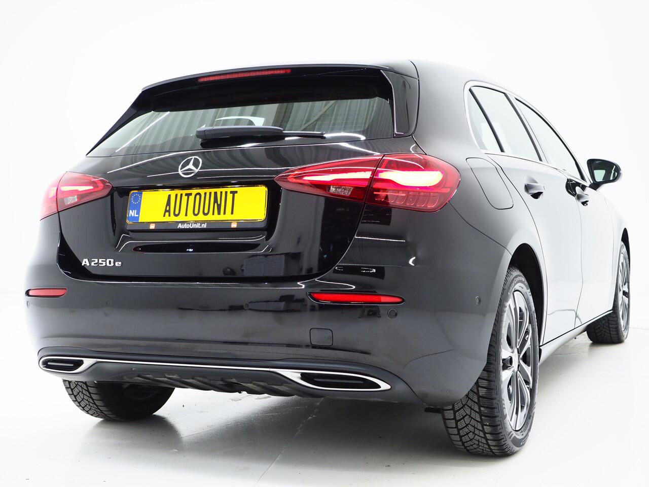 Mercedes-Benz A-KLASSE 250 e Panamericana | Nieuw Model | Widescreen | Zwarte Hemel | Camera | Cruise | Carplay