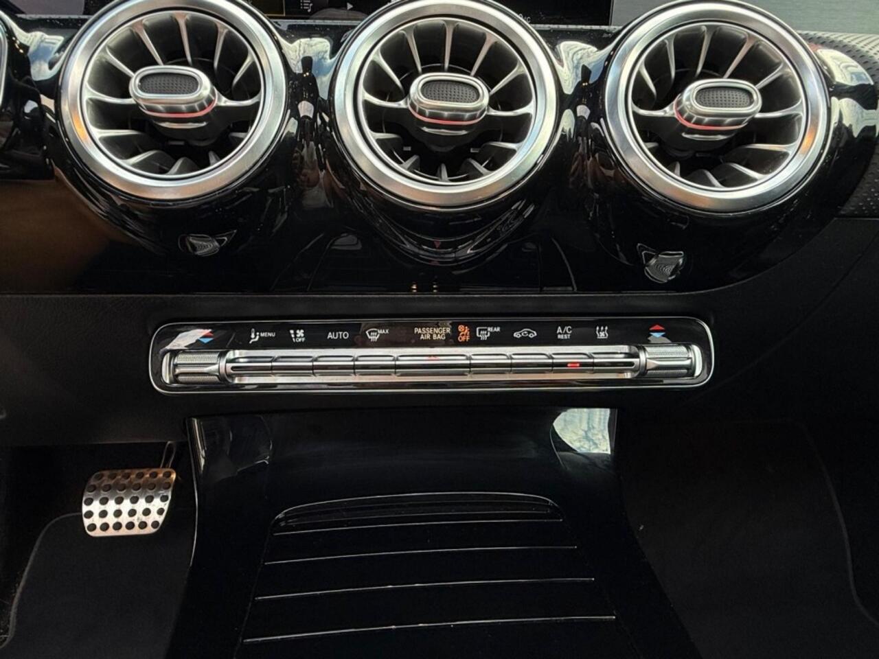 Mercedes-Benz A-KLASSE 250 E PREMIUM PLUS