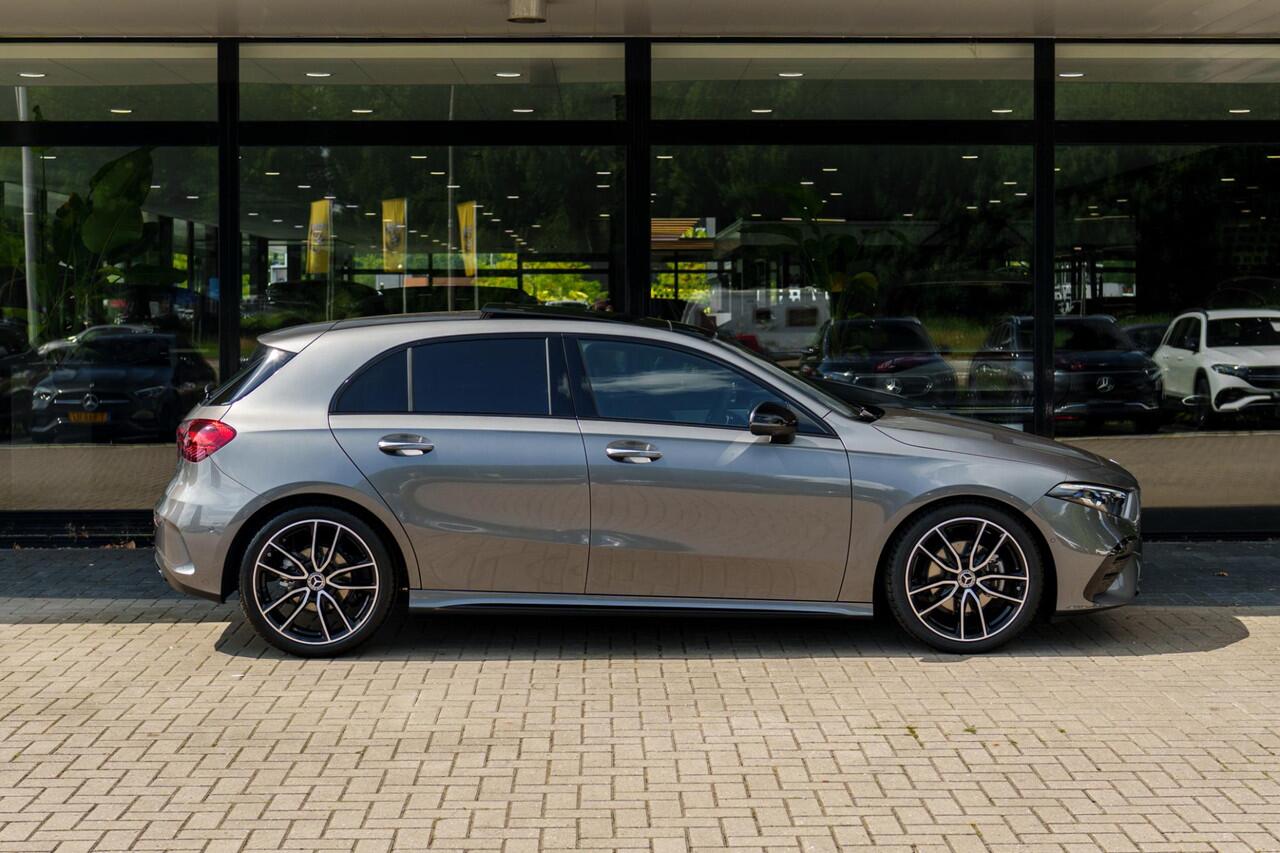 Mercedes-Benz A-KLASSE 180 Business Solution AMG | Panoramaschuifdak | AMG Line Plus | Night | Head-up display | Dodehoekassisten